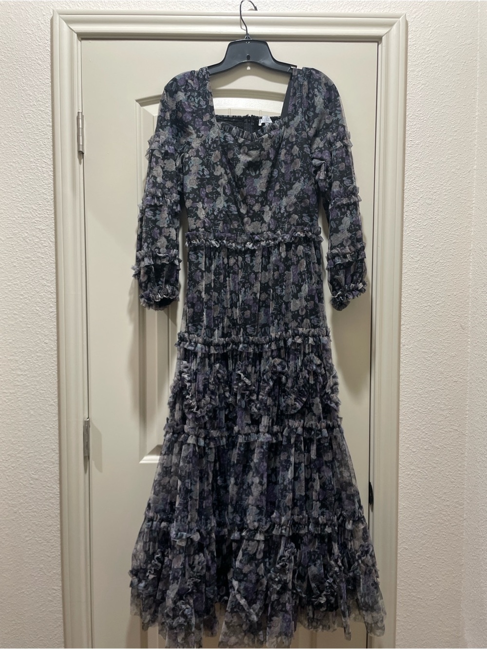 Ivy City Co Floral Catherine Dress in Black floral
